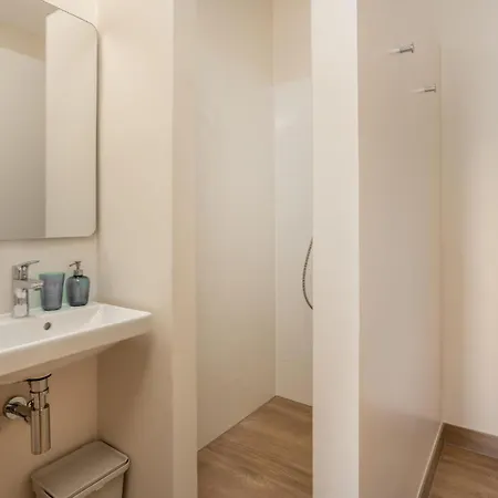 4 Bedroom Awesome In Barbat Holiday home Barbat na Rabu