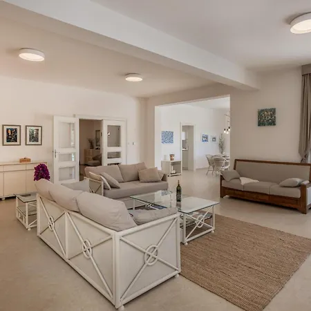 Holiday home 4 Bedroom Awesome In Barbat