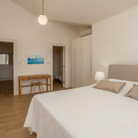 Holiday home 4 Bedroom In Barbat Barbat na Rabu