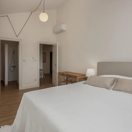 4 Bedroom In Barbat * Barbat na Rabu