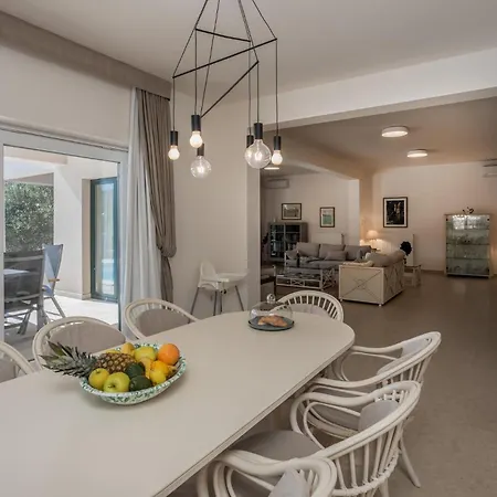 Holiday home 4 Bedroom In Barbat Barbat na Rabu